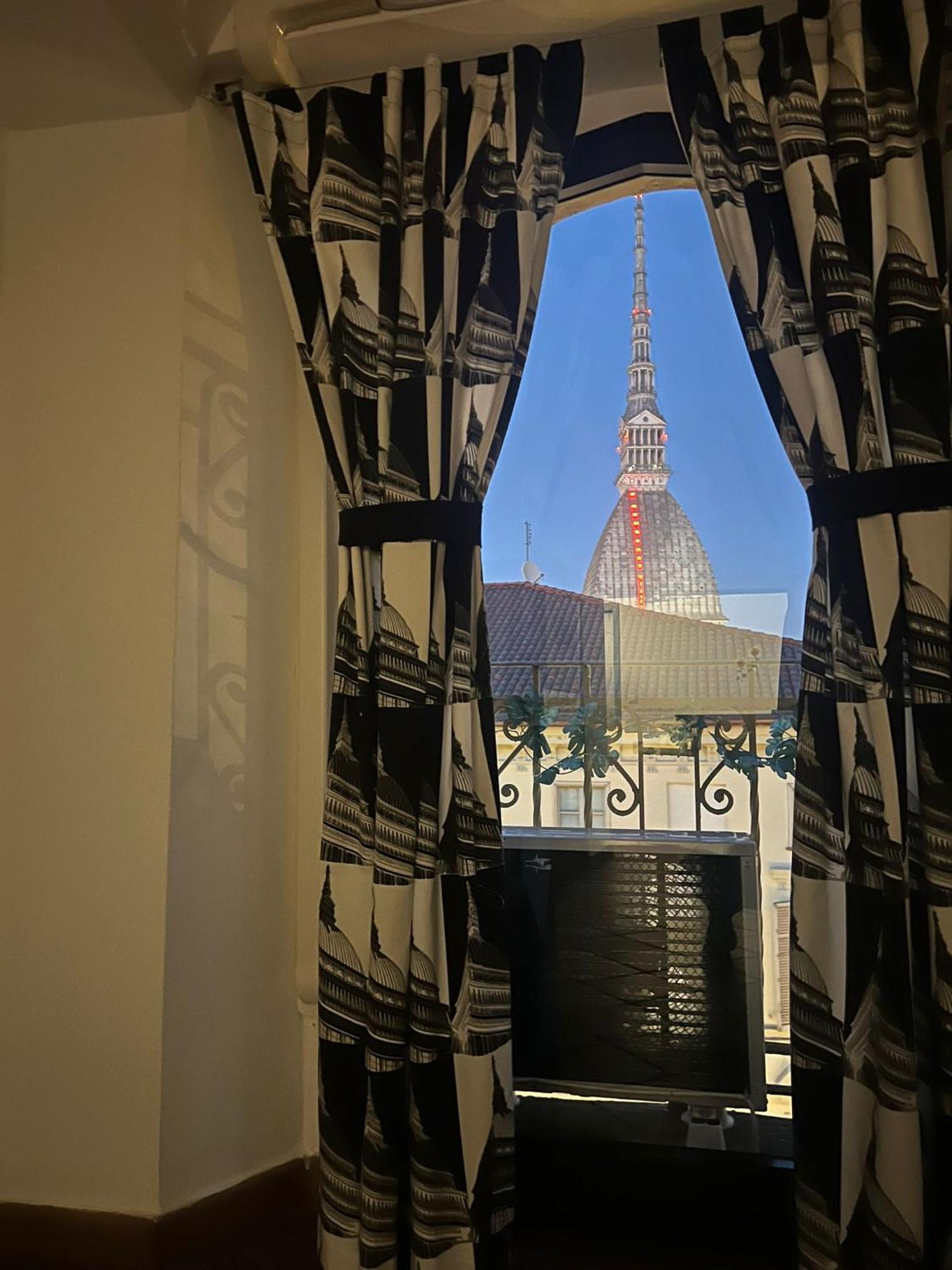 Historic Center Via Po Apartment Turin Ngoại thất bức ảnh